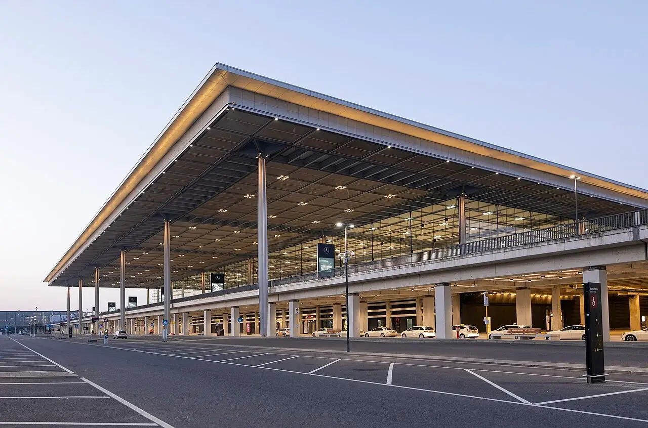 Flughafentransfer Berlin Brandenburg (BER) – FlyRide Frankfurt