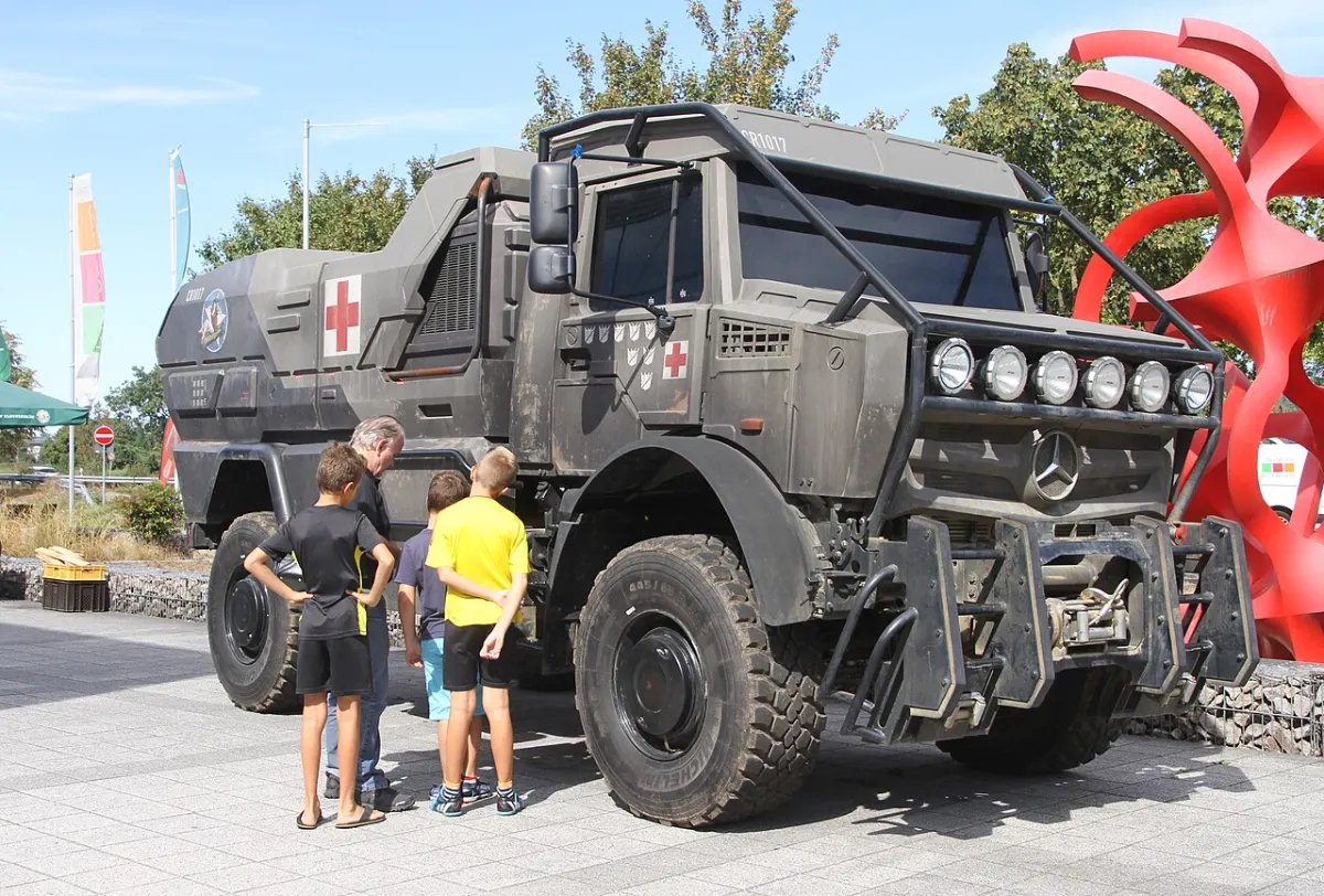 Flughafentransfer Gaggenau – Unimog-Museum