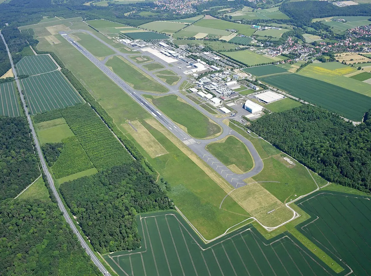Flughafentransfer Paderborn/Lippstadt (PAD) – FlyRide Frankfurt