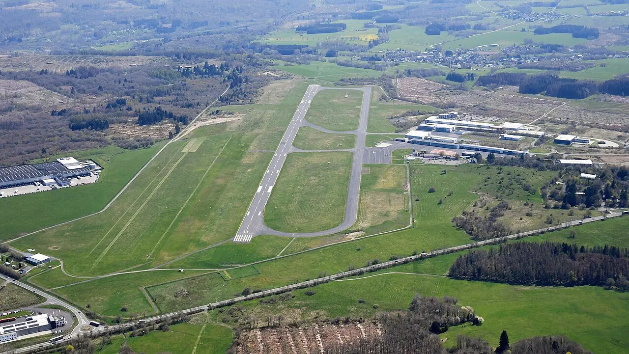 Flughafentransfer Siegerland (SGE) – FlyRide Frankfurt