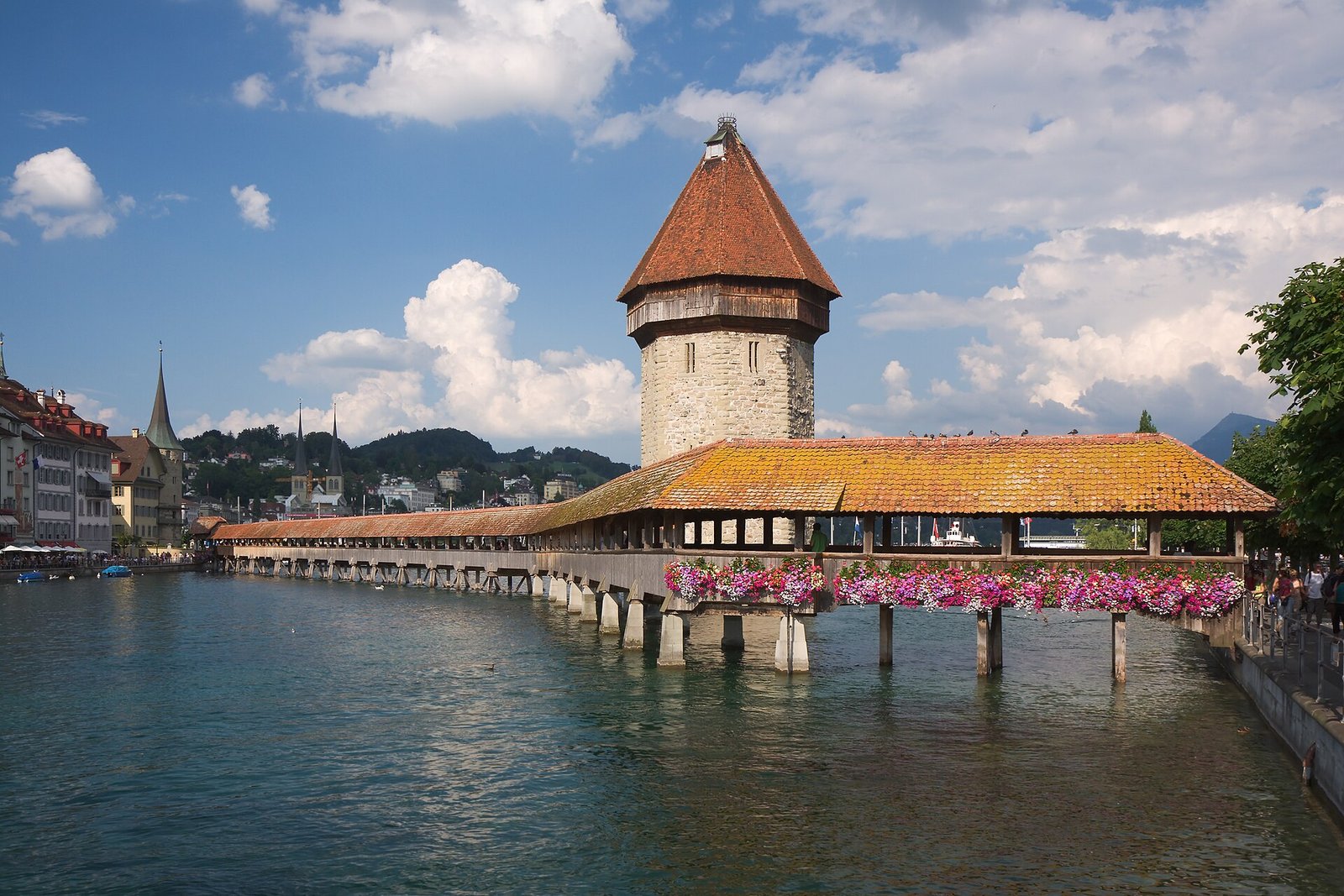 Flughafentransfer Luzern Frankfurt – Luzern