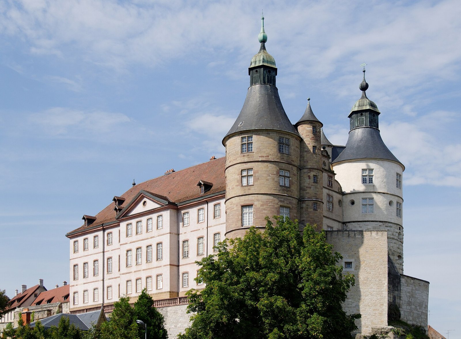 Flughafentransfer Montbéliard Frankfurt – Montbéliard